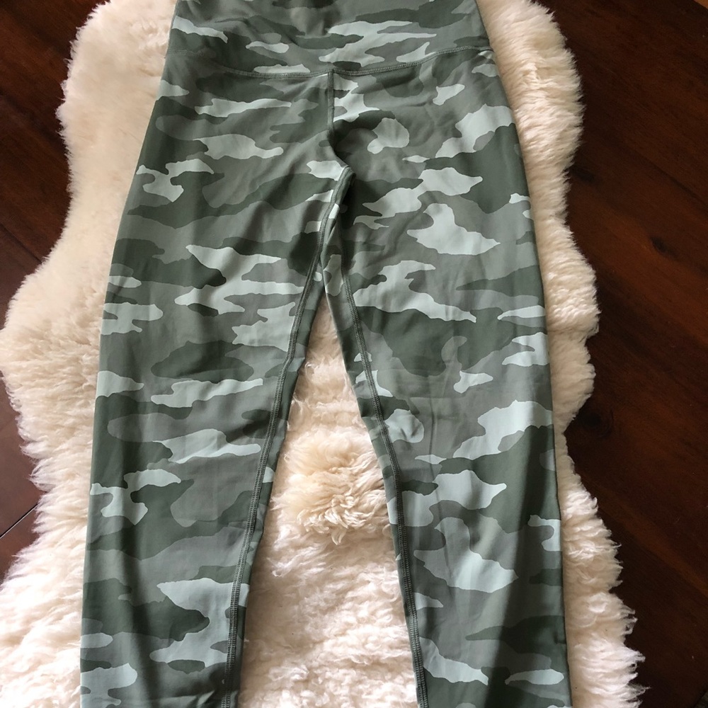 Green camo leggings